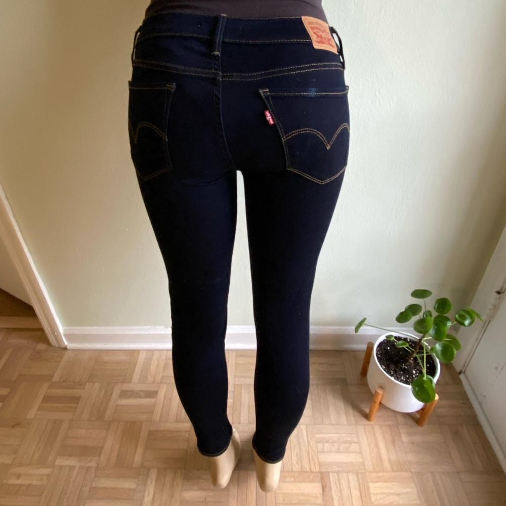 Levi Strauss & Co. 710 super skinny size 28